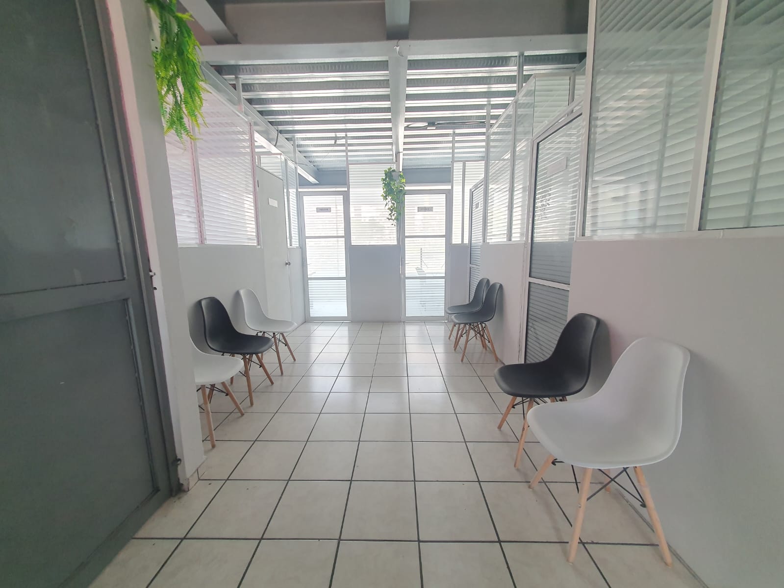 OFICINAS CORPORATIVAS FRENTE A MUNDO E. TLALNEPANTLA